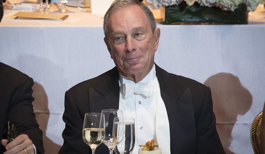 Former New York Mayor Michael Bloomberg reacts to a joke at his expense during the 69th Annual Alfred E. Smith Memorial Foundation Dinner, a charity gala organized by the Archdiocese of New York, at the Waldorf-Astoria hotel, Wednesday, Oct. 1, 2014, in New York. (AP Photo/John Minchillo)