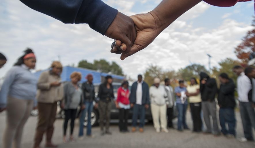 (FILE - AP Photo/Detroit News, David Guralnick) DETROIT FREE PRESS OUT, HUFFINGTON POST OUT, MAGS OUT, MANDATORY CREDIT