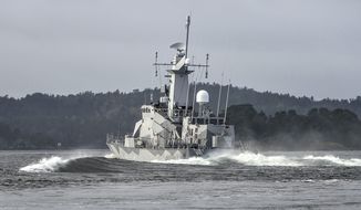 Swedish corvette HMS Stockholm patrols Jungfrufjarden in the Stockholm archipelago, Sweden, Monday, Oct. 20, 2014. Sweden&#39;s biggest submarine hunt since the dying days of the Soviet Union has put countries around the Baltic Sea on edge, with Latvia&#39;s foreign minister calling the incident a potential &quot;game changer&quot; in the region. (AP Photo/TT News Agency, Anders Wiklund) SWEDEN OUT