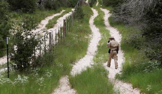 Those responsible for border security are frustrated with memos from the Obama administration directing illegal immigrants to submit complaints if they feel they were treated contrary to amnesty guidelines. (Associated Press)