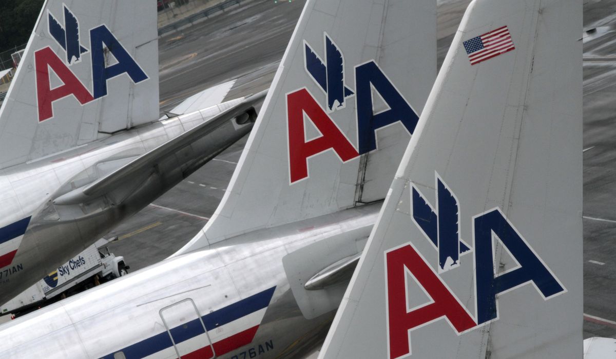 NextImg:American Airlines flight to Spain pulls U-turn due to cracked windshield