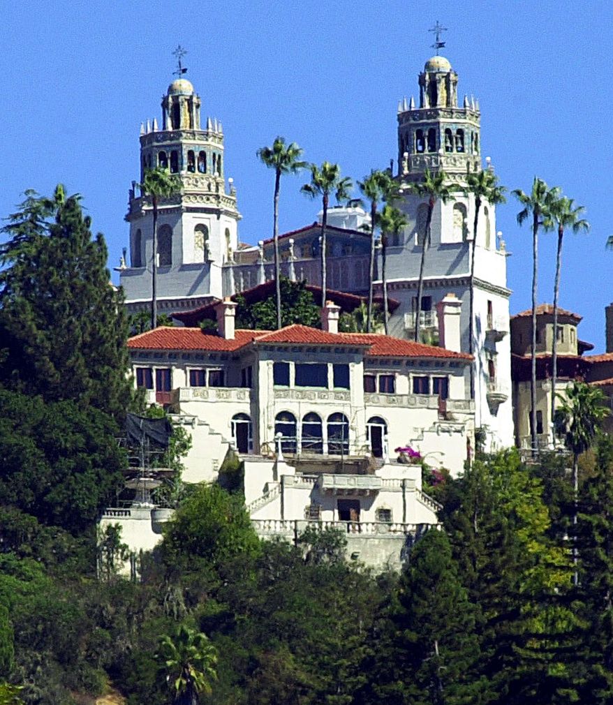 FILE - This Sept. 28, 2001 file photo shows "La Cuesta Encantada," The Enchanted Hill, the legendary home now best known as Hearst Castle, built by publishing tycoon William Randolph Hearst in San Simeon, Calif. Fifty film fans will have the an opportunity to watch Welles' 1941 groundbreaking film partly based on the late William Randolph Hearst at the media tycoon’s own private theater at Hearst Castle Friday March 13, 2015. (AP Photo/Reed Saxon, File)