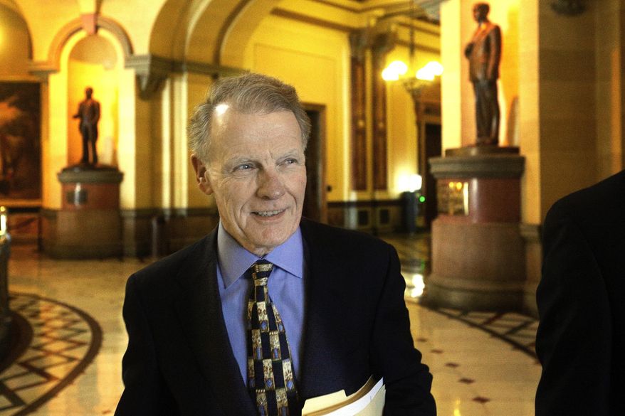Illinois Speaker of the House Michael Madigan, D-Chicago, speaks to reporters before walking into the governor&#39;s office at the Illinois State Capitol Tuesday, Dec. 1, 2015, in Springfield, Ill. Rauner and legislative leaders are meeting in a highly publicized and partially public budget summit. Expectations are low for outcomes of the first meeting since May that includes all five officials.  (AP Photo/Seth Perlman)
