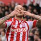 Stoke’s Marko Arnautovic celebrates after scoring his second goal against Manchester City during the English Premier League soccer match between Stoke City and Manchester City at the Britannia Stadium, Stoke on Trent, England, Saturday, Dec. 5, 2015. (AP Photo/Rui Vieira)
