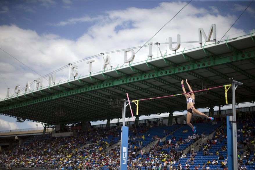 FILE - In this June 14, 2014, file photo, Jennifer Suhr competes in the women&#39;s pole vault during the IAAF Diamond League Grand Prix competition on Randall&#39;s Island in New York. The IAAF says New York has opted out of hosting a Diamond League track meet, preferring a street event to attract young fans.New York meet director Mark Wetmore says in an IAAF statement that &amp;quot;changing our focus to a street meet is one way to make the event attractive to a younger audience.&amp;quot; (AP Photo/John Minchillo, File)