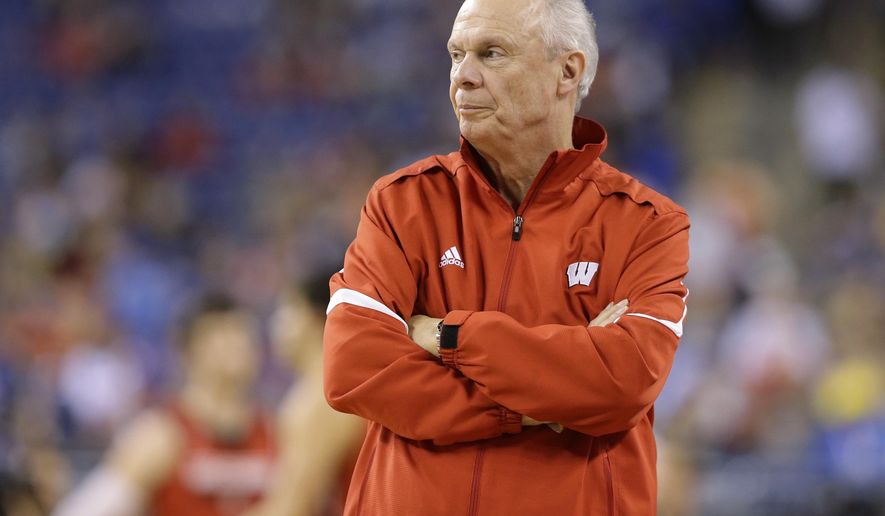 FILE - In this April 3, 2015, file photo, Wisconsin coach Bo Ryan watches a drill during practice for an NCAA men&#39;s Final Four tournament college basketball semifinal in Indianapolis. Wisconsin has cleared former coach Ryan of allegations that he had misused school resources while having an “improper personal relationship” with a woman, the school said. Chancellor Rebecca Blank said in a statement Friday, March 4, that Ryan was cleared in May following an investigation by athletics and the Office of Legal Affairs. The investigation was triggered by allegations received by the school in February 2015 from a woman. (AP Photo/Michael Conroy)