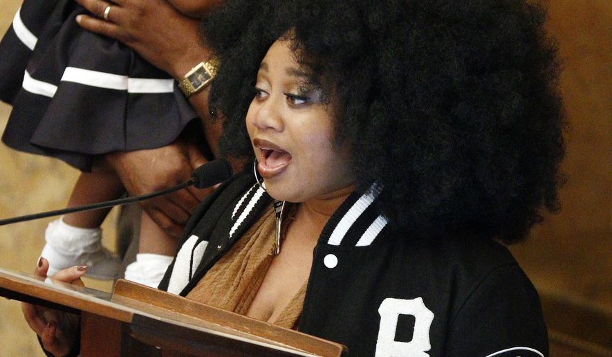 "American Idol" contestant La'Porsha Renae of McComb, sings a soulful, a cappella version of "Amazing Grace" before the House of Representatives at the Capitol in Jackson, Miss., Thursday, April 21, 2016, where she was honored with a resolution for her achievements on the television show. Renae is the runner-up to "American Idol" winner Trent Harmon of Amory. Both Mississippi natives dominated the fifteenth and final season of Fox TV's hit singing contest. (AP Photo/Rogelio V. Solis)