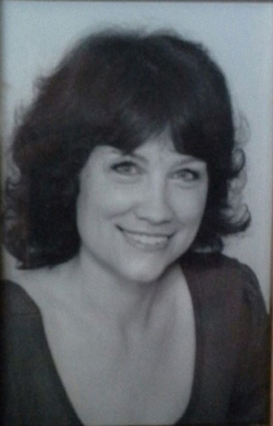 Myrna Seper
