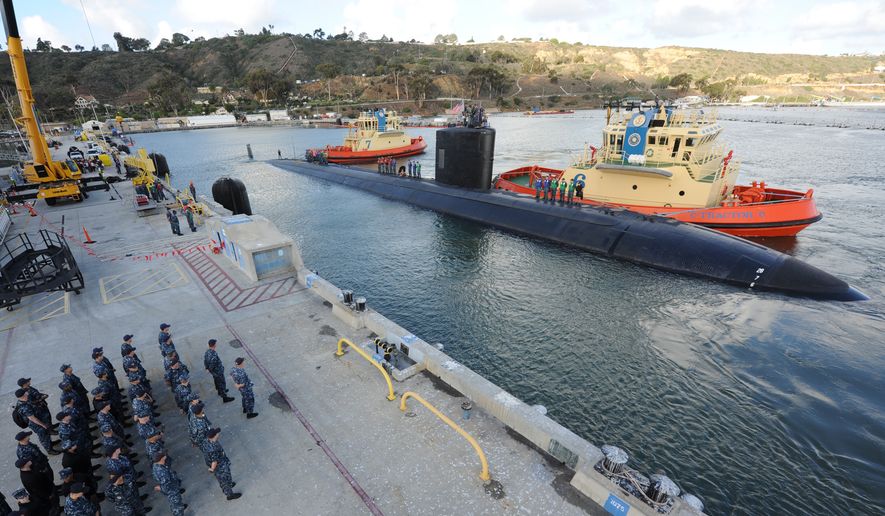 The submarine USS Alexandria (SSN 757) arrives pierside in its new homeport of San Diego on Nov. 10, 2015. (navy.mil) 