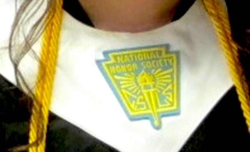 Students at Plano Senior High School in Plano, Texas, are not allowed to wear National Honor Society stoles for graduation because it might alienate other kids. (WFAA-8 ABC Texas screenshot)