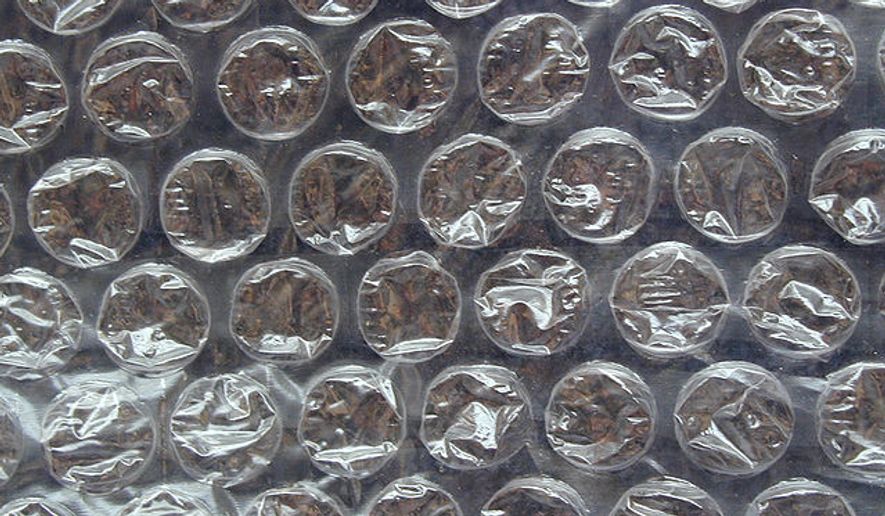 Image of bubble wrap. Via Wiki. By User Consequencefree on en.wikipedia, CC BY-SA 3.0, https://commons.wikimedia.org/w/index.php?curid=1182702