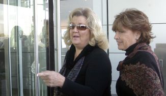 Juanita Broddrick (left) and Kathleen Willey, who accused former President Clinton of sexual misconduct, enter Clinton&#39;s presidential library Wednesday, Oct. 26, 2005 in Little Rock, Ark. (Associated Press) ** FILE **