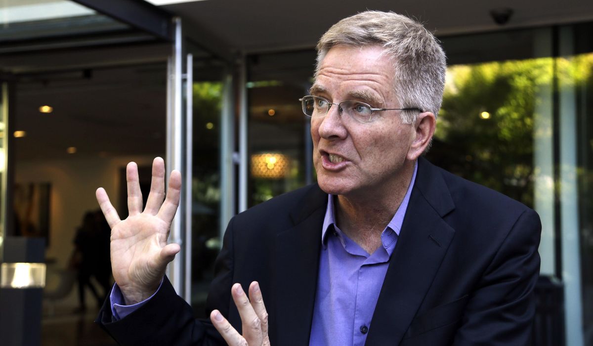 NextImg:Travelin’ man: Rick Steves endorses Harris for president
