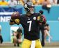 Steelers Dolphins Football.JPEG-0c88e.jpg