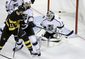kings_bruins_hockey_10848.jpg