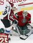 avalanche_wild_hockey_71302.jpg