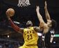 cavaliers_bucks_basketball_66876.jpg
