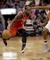 rockets_suns_basketball_18573.jpg