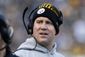 browns_steelers_football_71387.jpg