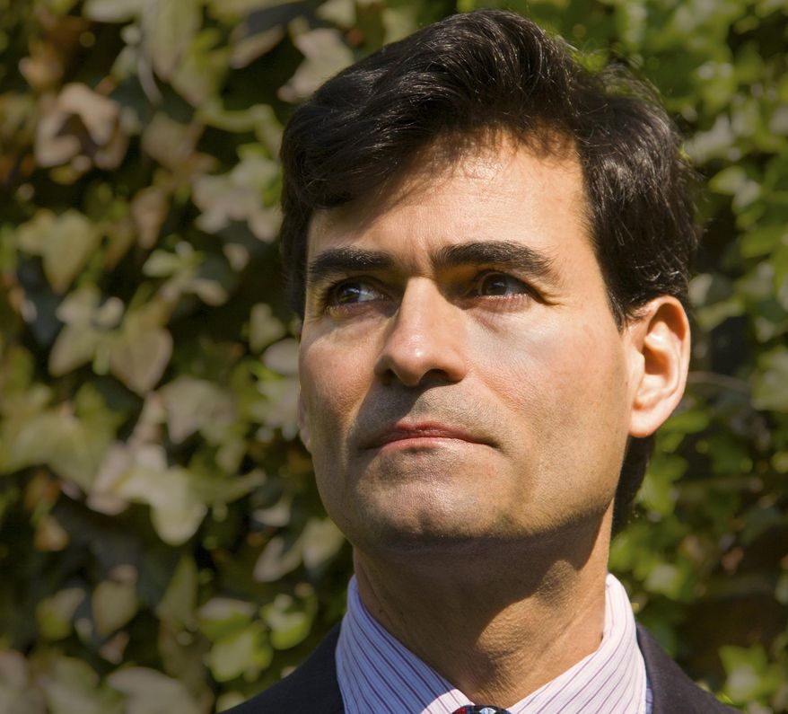 This undated photo provided by Beacon Press shows author Adam Tanner. Tanner takes a look at the promise and pitfalls of big medical data in his upcoming book “Our Bodies, Our Data.” (Celia Graham/Courtesy of Beacon Press via AP)