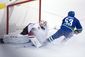 aptopix_coyotes_canucks_hockey_32611.jpg