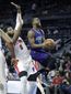 hornets_pistons_basketball_68216.jpg