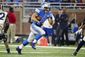lions_zenner_football_93239.jpg