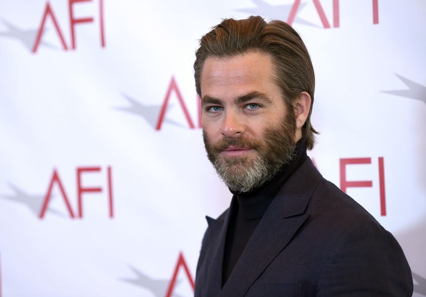 Chris Pine arrives at the AFI Awards at the Four Seasons Hotel on Friday, Jan. 6, 2017, in Los Angeles. (Photo by Chris Pizzello/Invision/AP)