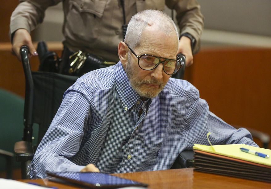 Real estate heir Robert Durst appears in a Los Angeles Superior Court Airport Branch for a pre-trial motions hearing Friday, Jan. 6, 2017, in Los Angeles. (Mark Boster/Los Angeles Times via AP, Pool)