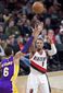 lakers_trail_blazers_basketball_31289.jpg