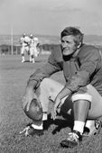 exchange_blanda_memorabilia_auction_football_25353.jpg