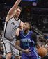 hornets_spurs_basketball_20808.jpg