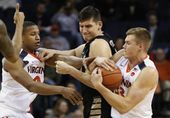 correction_wake_forest_virginia_basketball_28555.jpg