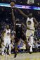 heat_warriors_basketball_50082.jpg