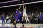 knicks_76ers_basketball_52552.jpg