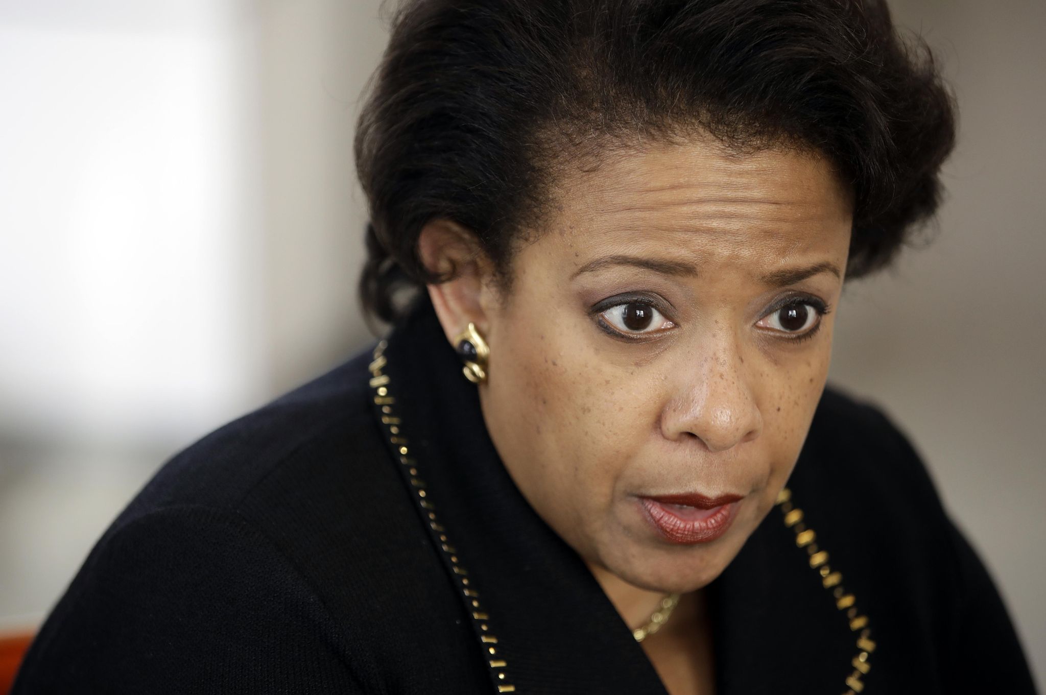 Loretta Lynch defends handling of Clinton email probe, pushes back on Comey