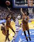 texas_kansas_basketball_68980.jpg