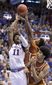 texas_kansas_basketball_76713.jpg