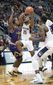 east_carolina_uconn_basketball_22704.jpg