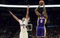 lakers_trail_blazers_basketball_49271.jpg