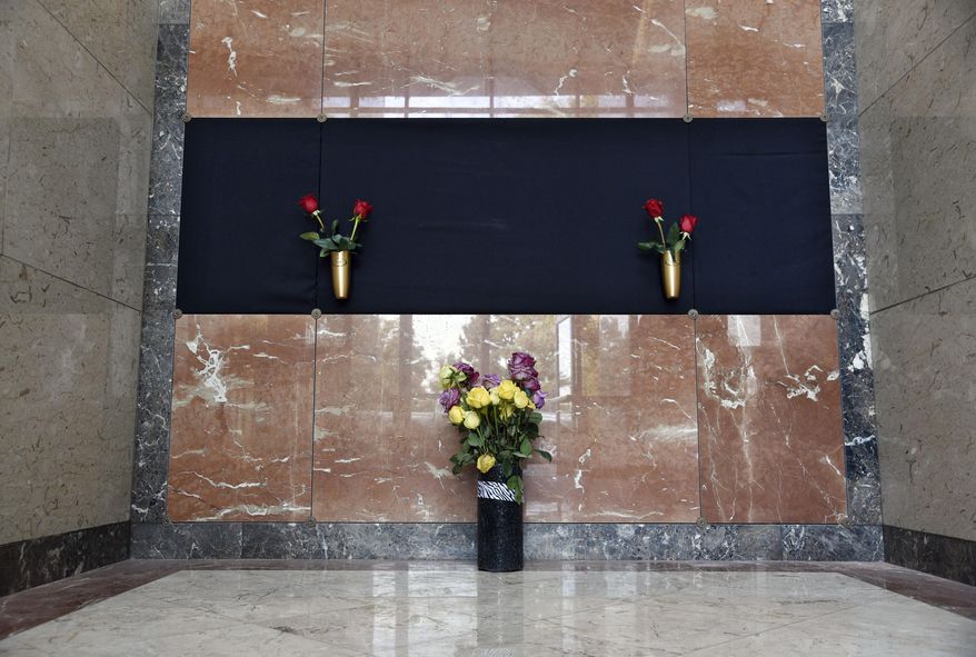 Flowers rest at the Judy Garland Pavilion, a semi-private mausoleum, at Hollywood Forever Cemetery on Monday, Jan. 30, 2017, in Los Angeles. Representatives for the cemetery and the family of Garland say her remains have been moved from New York to the mausoleum. A private unveiling ceremony of Garland's crypt will be held at a later date. (Photo by Chris Pizzello/Invision/AP)