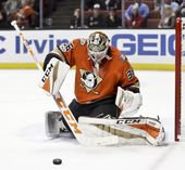 avalanche_ducks_hockey_24565.jpg