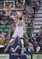 bucks_jazz_basketball_12007.jpg