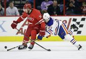 oilers_hurricanes_hockey_03476.jpg