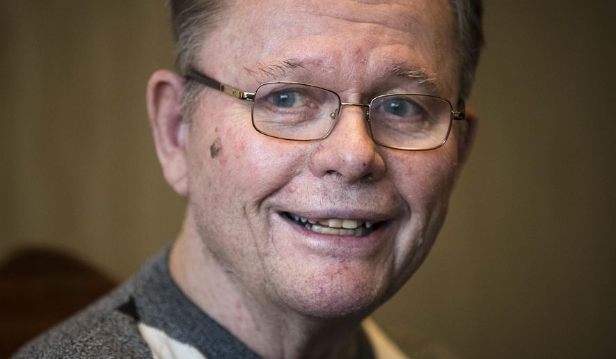 Retired Philadelphia Inquirer columnist Bill Lyon smiles during a news conference in Cherry Hill, N.J., Friday, Feb. 3, 2017. Lyon, who has Alzheimer's disease, was named Most Courageous by The Philadelphia Sports Writers Association and delivered a touching speech at Friday night's banquet. He'll be inducted in April into the Big 5 Hall of Fame with local basketball greats Jameer Nelson and Randy Foye.(AP Photo/Matt Rourke)
