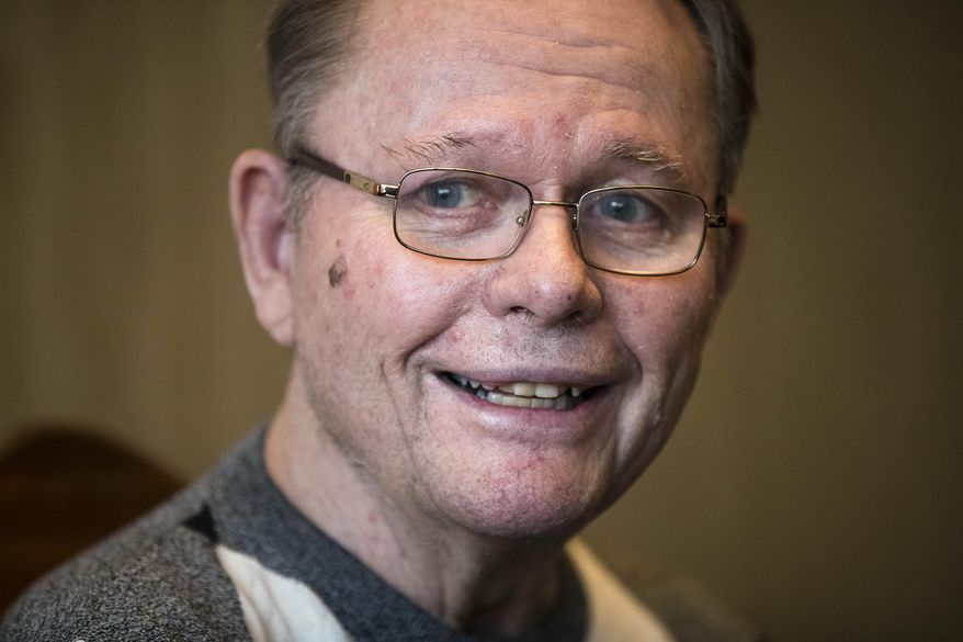 Retired Philadelphia Inquirer columnist Bill Lyon smiles during a news conference in Cherry Hill, N.J., Friday, Feb. 3, 2017. Lyon, who has Alzheimer's disease, was named Most Courageous by The Philadelphia Sports Writers Association and delivered a touching speech at Friday night's banquet. He'll be inducted in April into the Big 5 Hall of Fame with local basketball greats Jameer Nelson and Randy Foye.(AP Photo/Matt Rourke)