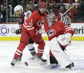 avalanche_hurricanes_hockey_10786.jpg