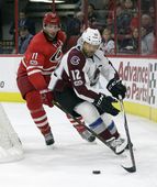 avalanche_hurricanes_hockey_52851.jpg