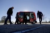 self_driving_cars_71676.jpg