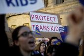 trump_transgender_95117.jpg